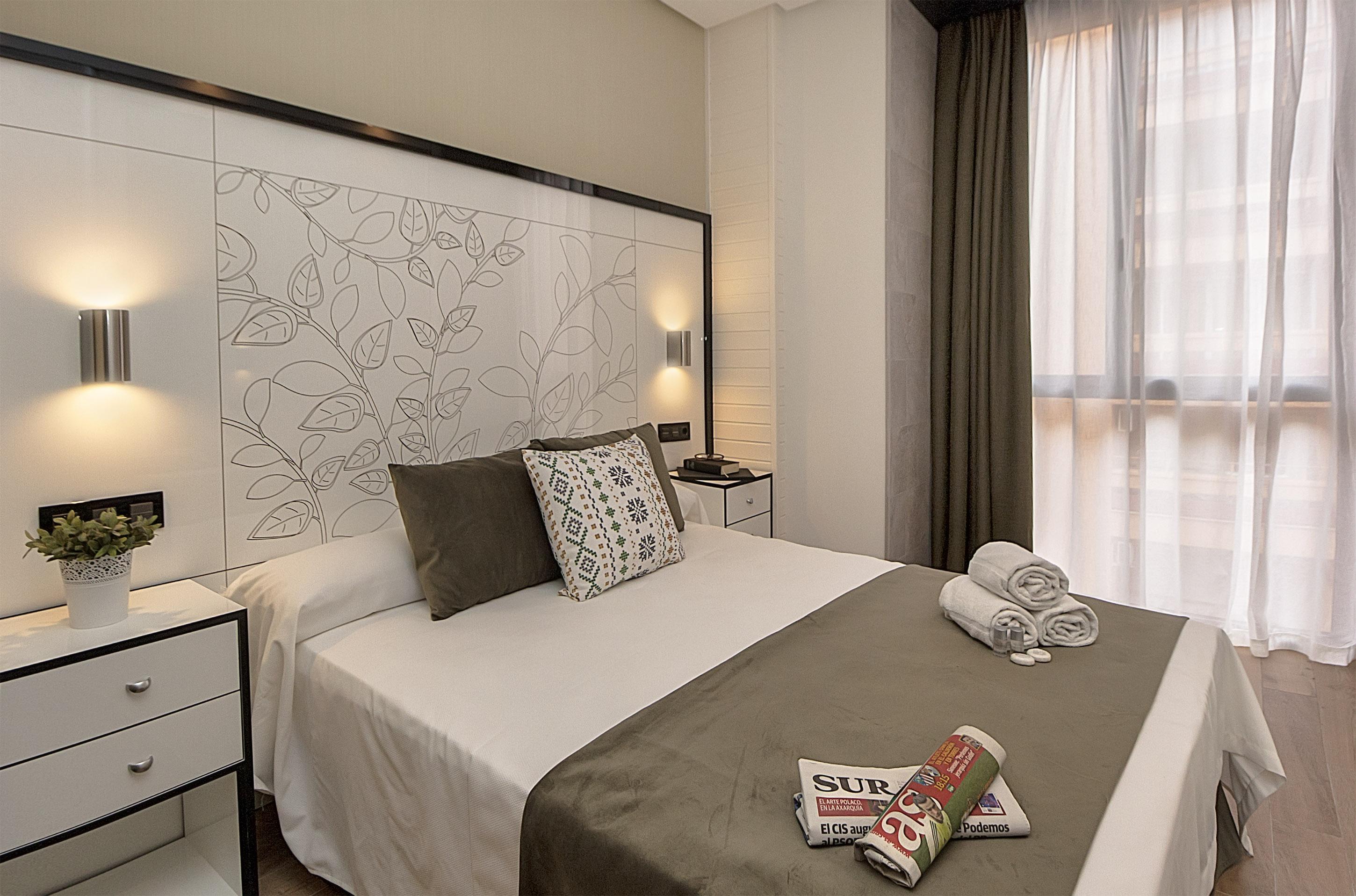 Apartamentos Suites Oficentro Deluxe Malaga Luaran gambar
