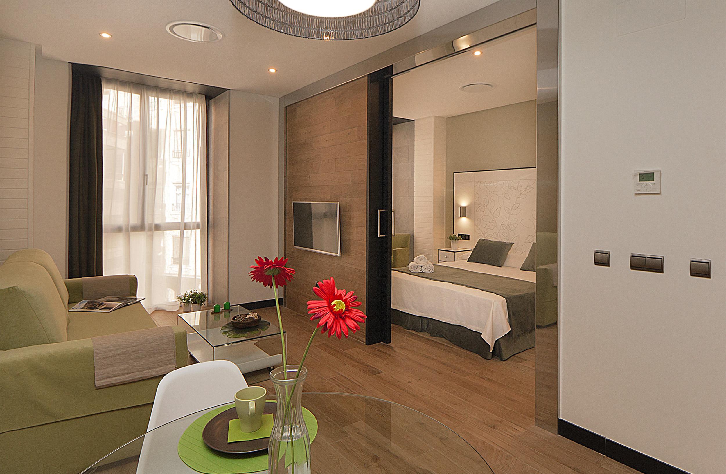 Apartamentos Suites Oficentro Deluxe Malaga Luaran gambar