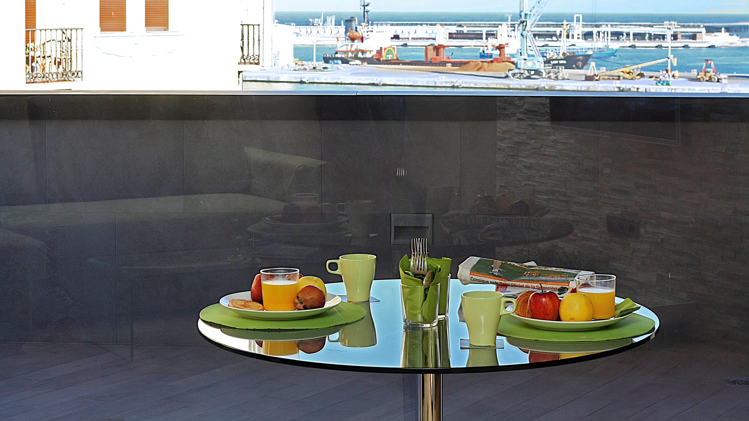 Apartamentos Suites Oficentro Deluxe Malaga Luaran gambar