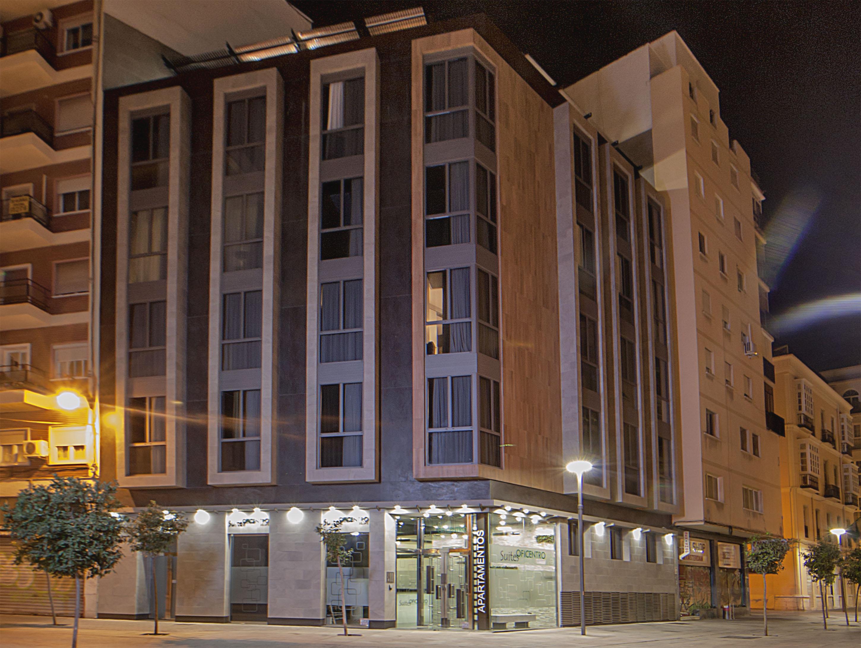 Apartamentos Suites Oficentro Deluxe Malaga Luaran gambar