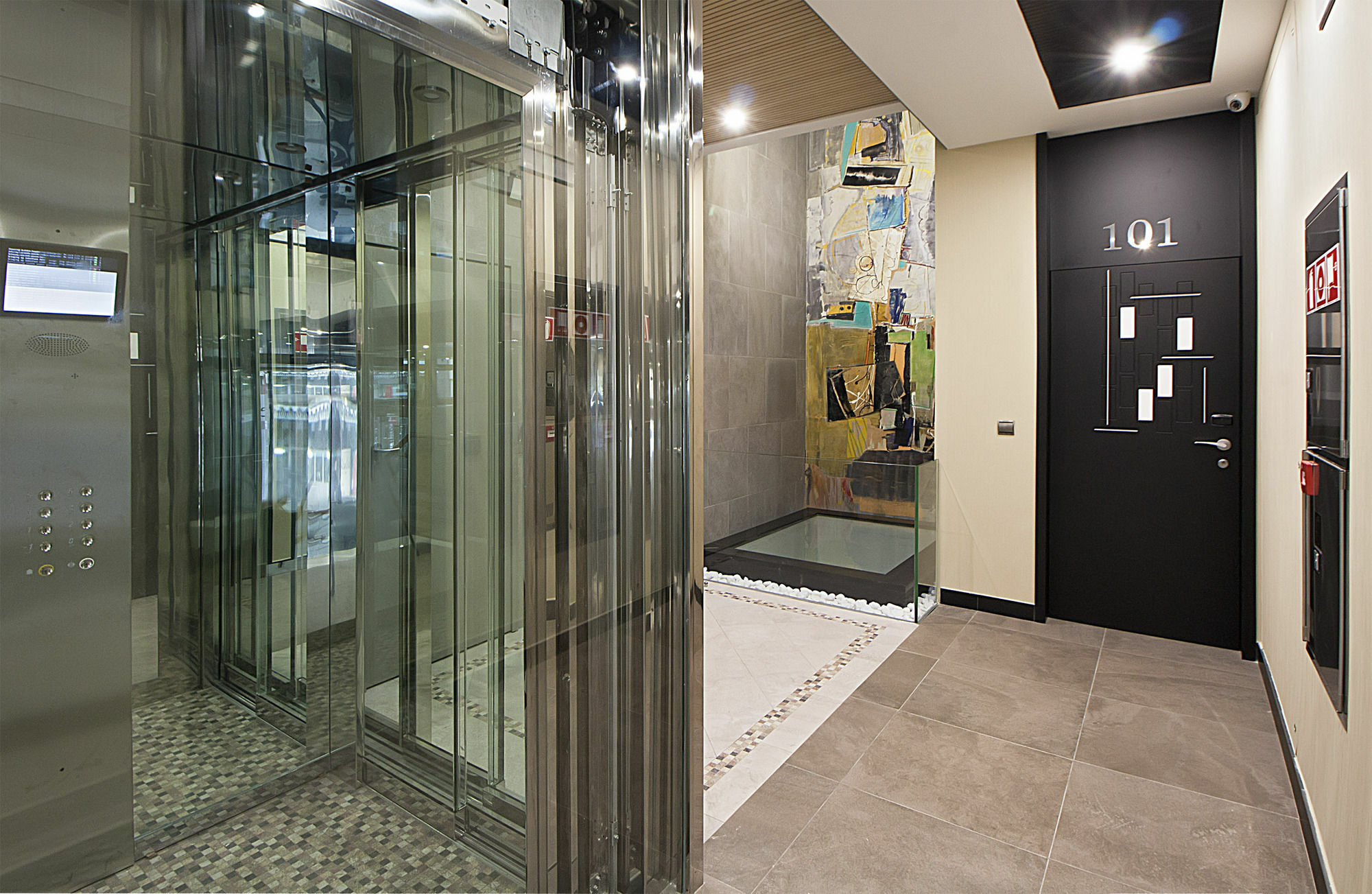 Apartamentos Suites Oficentro Deluxe Malaga Luaran gambar